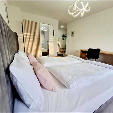 Infinity Apartment & Free Wifi & Free Parking Сараево Екстериор снимка